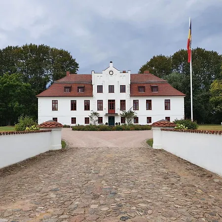 Schicke In Der Naehe Der Ostseekueste