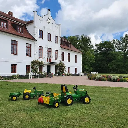 Schicke In Der Naehe Der Ostseekueste